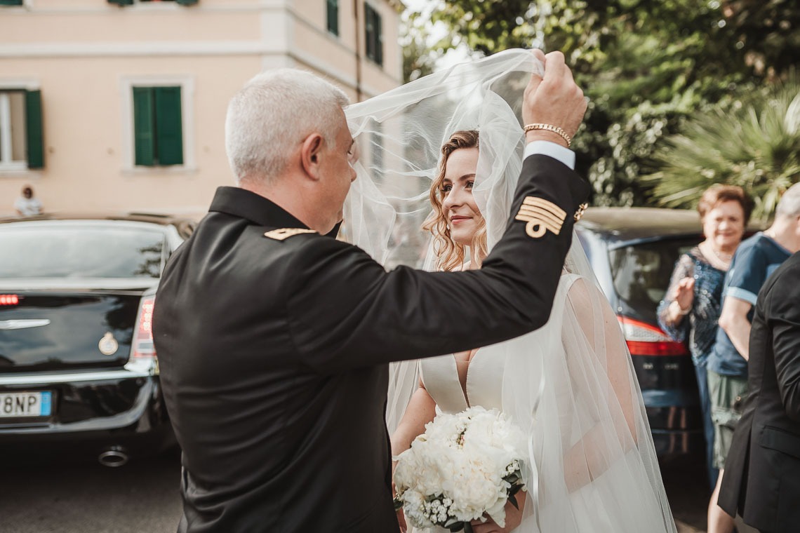 Mario-e-Federica-matrimonio-castello-santa-marinella-roma-reportage-picchetto-militare-fotografo-2